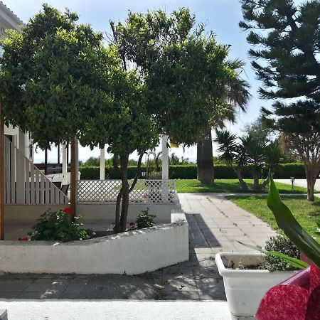 Kermia Beach Apartment Lárnaca Exterior foto
