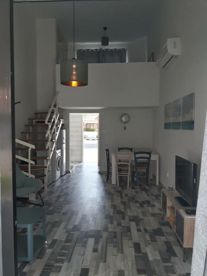 Kermia Beach Apartment Lárnaca Exterior foto